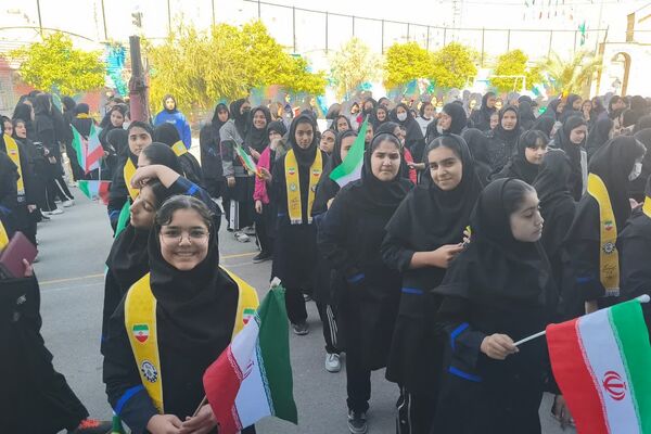 گرامیداشت ایام الله دهه فجر در دبیرستان رضوی شیراز
