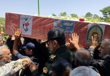 حضور پرشور مردم غیور اراک در تشییع پیکر پاک شهید حسن آقایی 