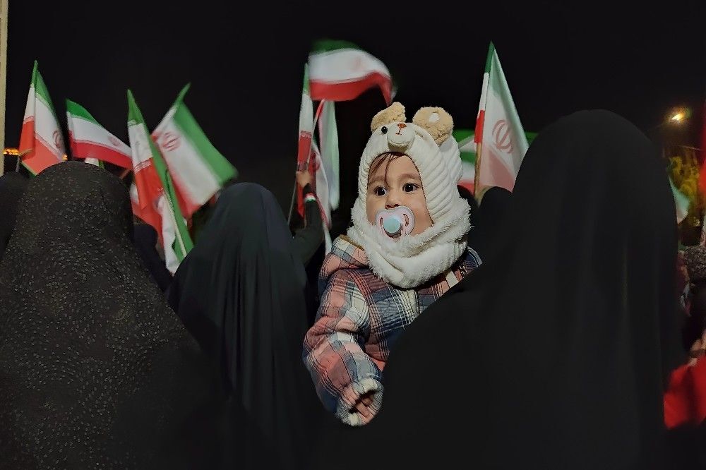 هستیم بر عهدی که بستیم تا آخر جان