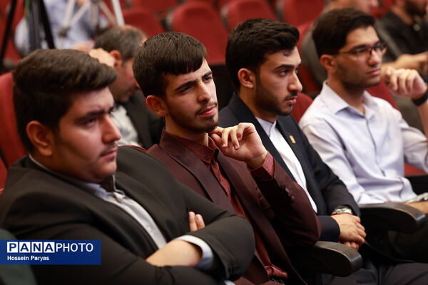 افتتاحیه پانزدهمین کنگره اتحادیه انجمن‌های اسلامی دانش‌آموزان با محوریت «پیوند دین و دانش»