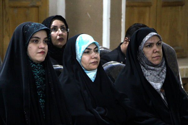 هشتمین دیدار شاعران استان یزد