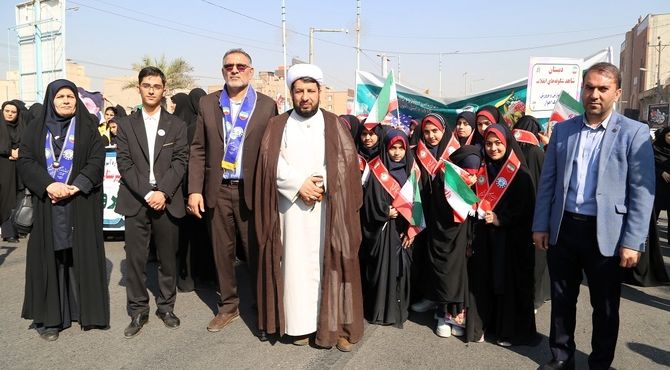 دانش‌آموزان، حافظان پیمان تاریخی ۱۳ آبان؛ تجدید میثاق با آرمان‌های امام (ره)