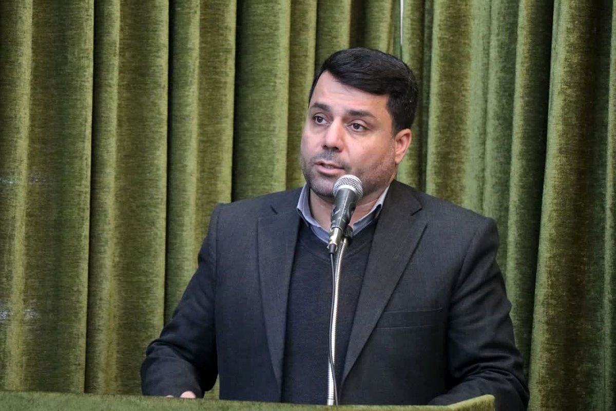 نگاه آموزشی و تبینی آموزش و پرورش قرچک به دهه بصیرت