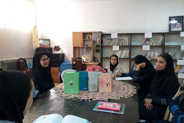 هفته کتاب و کتابخوانی در مدارس ملارد