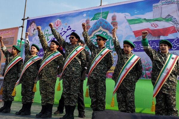 راهپیمایی ۲۲بهمن در کهریزک و باقرشهر