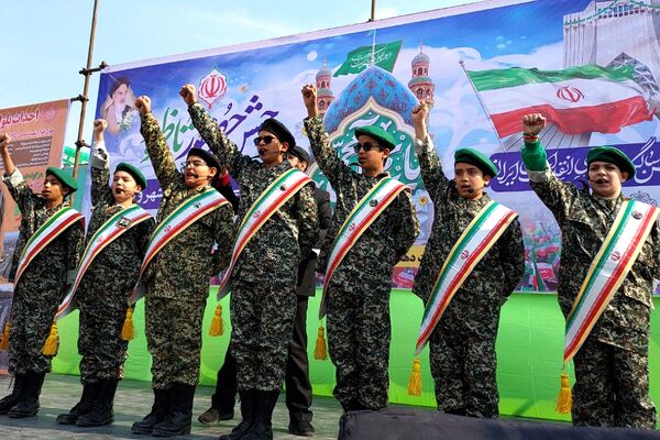 راهپیمایی ۲۲بهمن در کهریزک و باقرشهر