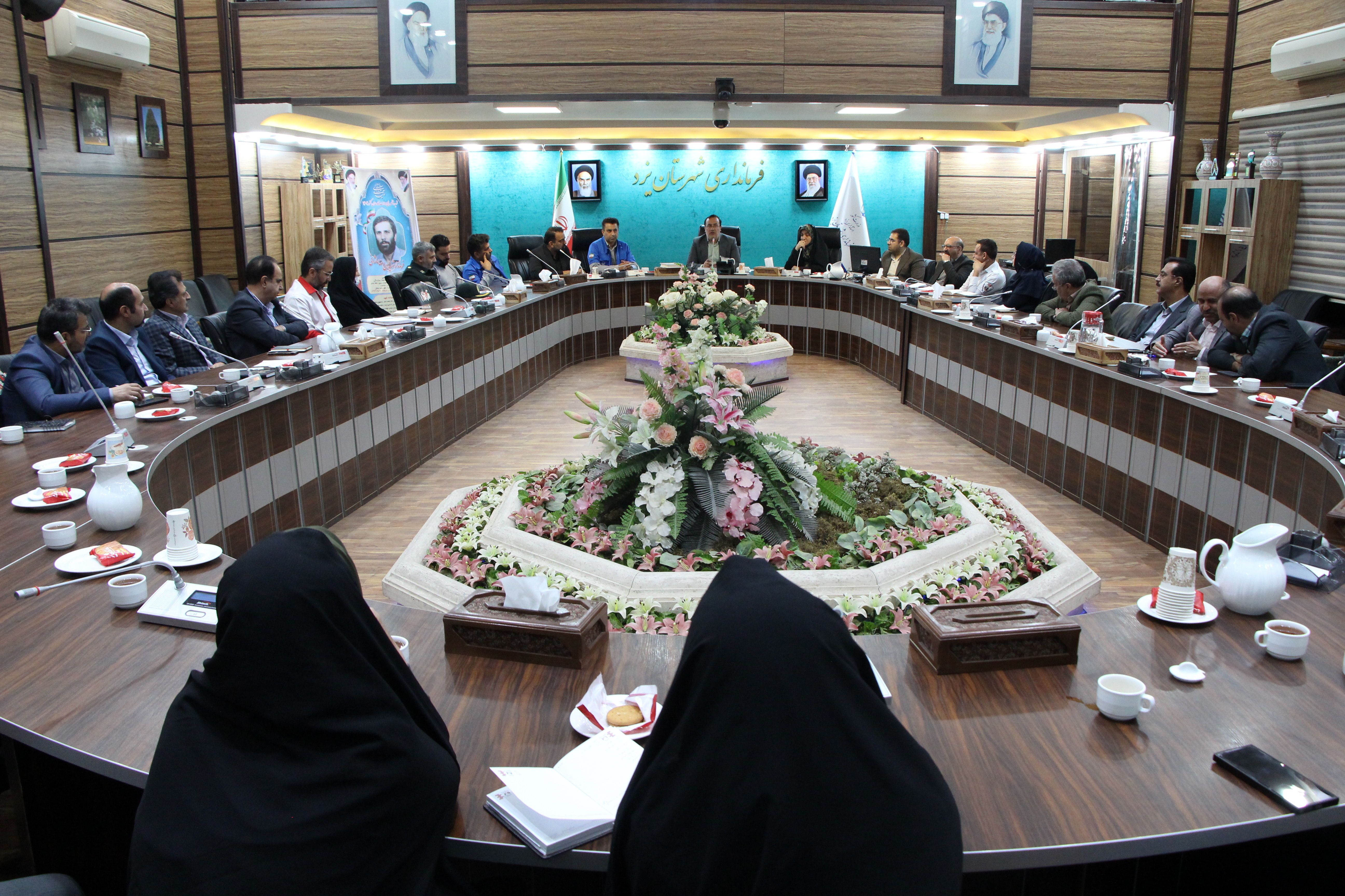 نشست مانور زلزله در فرمانداری یزد