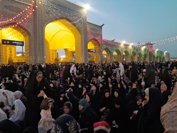 شب میلاد امام هشتم شعیان در حرم مطهر رضوی