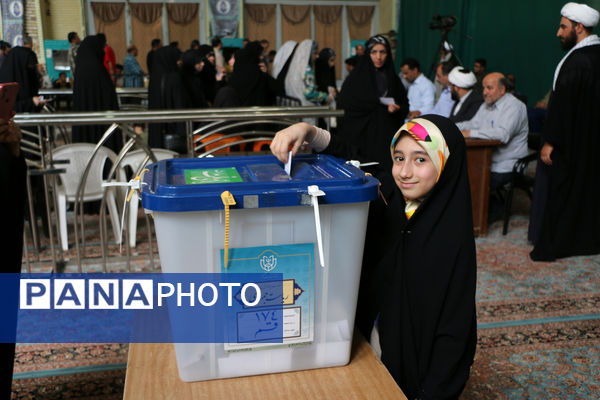 حضور نوجوانان قمی در انتخابات ریاست جمهوری -2