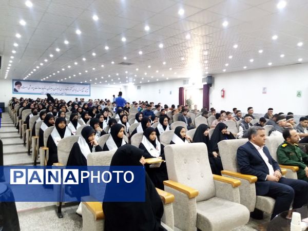  مراسم تحلیف فرماندهان واحد بسیج دانش آموزی خلیل آباد