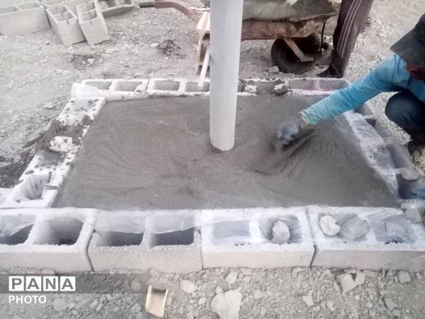 نصب برج نور در محوطه حمام مارم فین با مشارکت مردمی