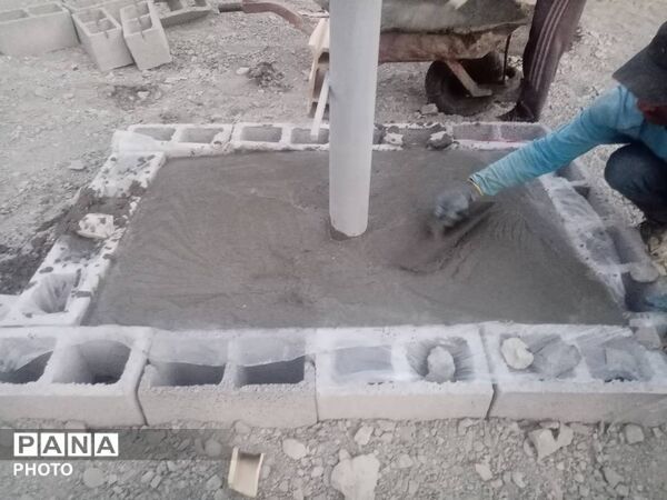 نصب برج نور در محوطه حمام مارم فین با مشارکت مردمی