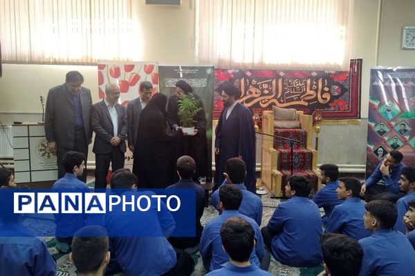 اولین یادواره شهدای سمپاد در جنگ ۱۲ روزه با محوریت «طرح لاله‌های روشن» در ناحیه دو شهرری 