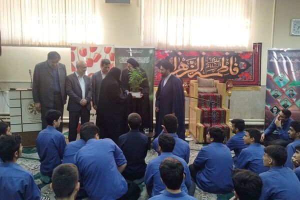 اولین یادواره شهدای سمپاد در جنگ ۱۲ روزه با محوریت «طرح لاله‌های روشن» در ناحیه دو شهرری 