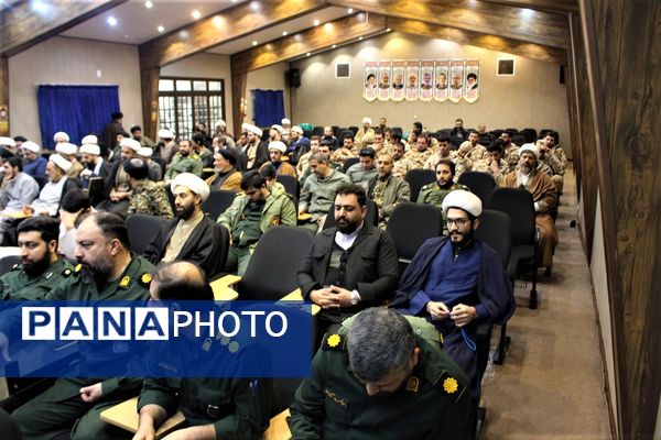 تجلیل از خادمان و فرهنگ‌یاران نماز در قم