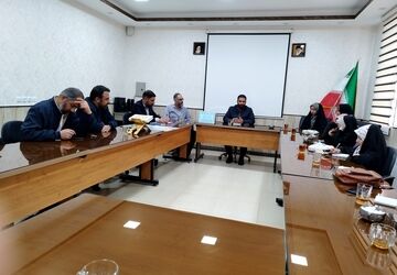 برگزاری جلسه‌ دانش‌آموزخبرنگاران با مسئولین آموزش و پرورش فریدونشهر