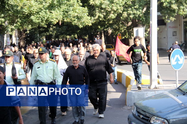 مراغه میزبان جاماندگان اربعین حسینی؛ پیاده‌روی «حرم تا حرم»
