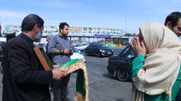 خوش‌آمدگویی مسئولان شهری قم به زائران کریمه اهل بیت(س)