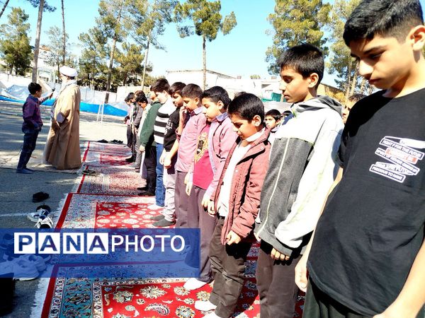 اردوی یک روزه دانش‌آموزان پایه هشتمی دبیرستان میثاق