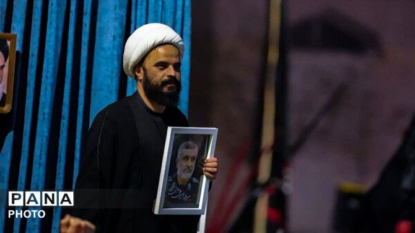 اجتماع چندهزار نفره حسینیه خیمه الانتظار در مشهد