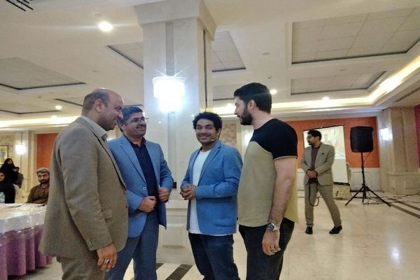 دوره و کارگاه تعاملی مربی، راهبر نسل جدید در مشهد