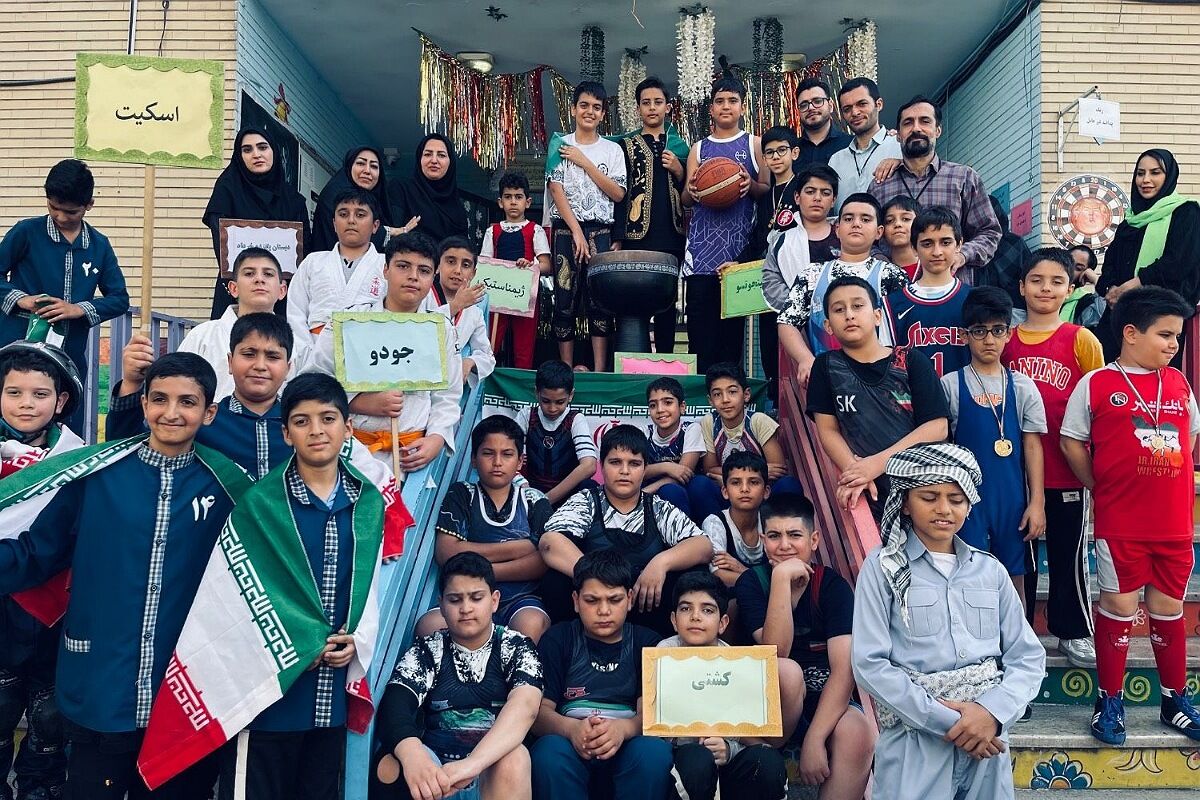 هنرنمایی دانش‌آموزان مدارس شهرری در افتتاحیه المپیاد ورزشی درون مدرسه‌ای 