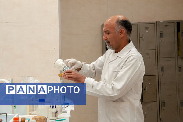 کارگاه استانی"طراحی آزمایش‌های جذاب و کاربردی" ویژه دبیران شیمی 