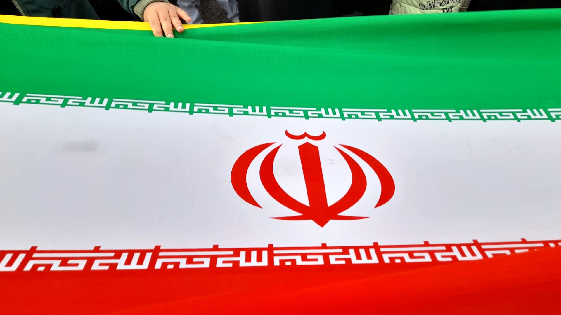 دعوت وزارت ورزش و فدراسیون فوتبال از جامعه ورزش برای شرکت در مراسم تشییع شهدا