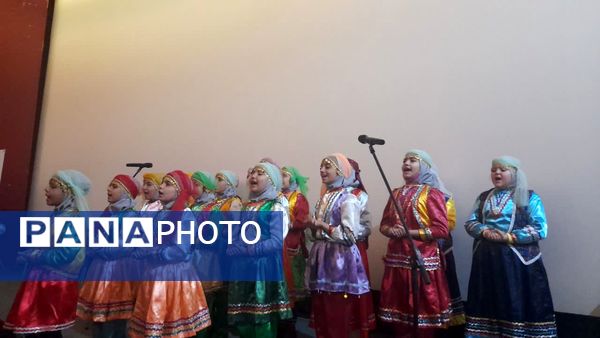 جشنواره فرهنگی هنری در بخش آوایی، تک نوازی، سرود و نقالی در ناحیه 7 مشهد