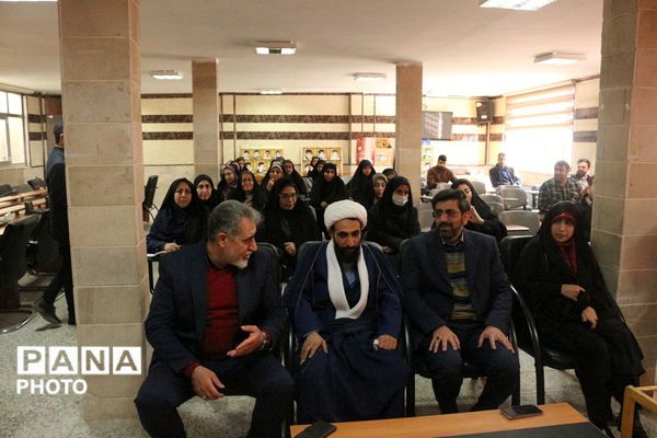  جلسه هم‌اندیشی همکاران پرورشی فیروزکوه 