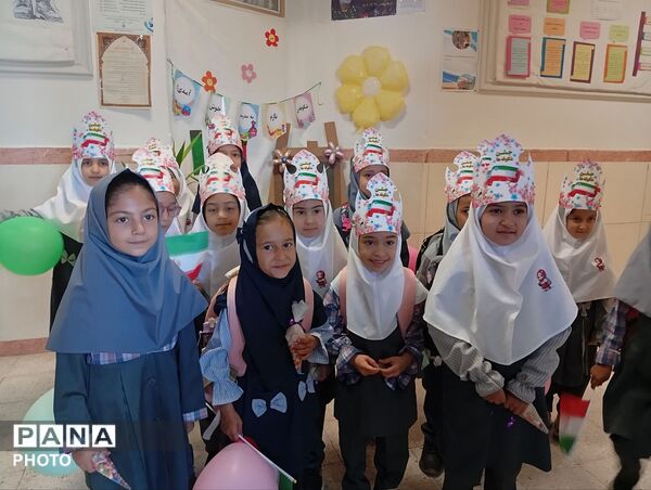 برگزاری جشن شکوفه ها در آموزشگاه بنیاد برکت