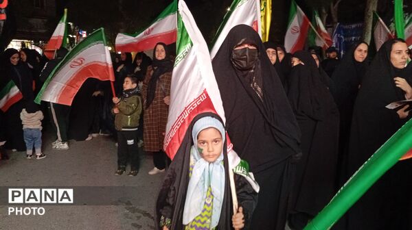 شبی دیگر از حماسه خیابان در بروجرد 