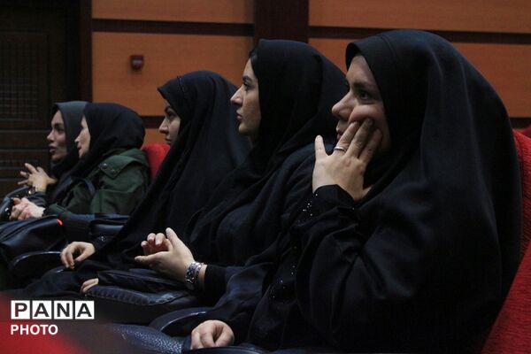 آیین اختتامیه طرح‌ها و برنامه‌های آموزشی بهارستان‌دو