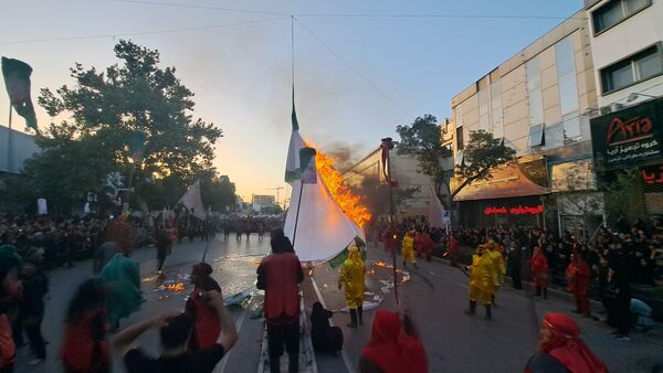 برپایی مراسم خیمه سوزان عصر عاشورا به یاد خاندان پاک اباعبدالله(ع)