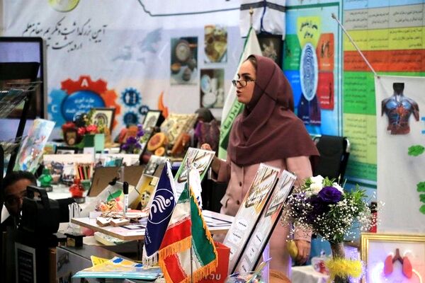 مراسم معلم سرآمد ۱۴۰۳ شهرستان‌های استان تهران و گرامیداشت مقام معلم در ایوان ری