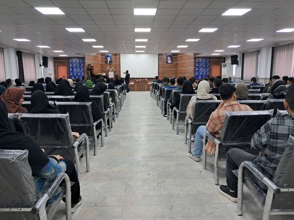 تجلیل از برترین‌های کنکور در قائمشهر