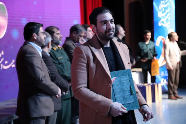 آیین تقدیر از برگزیدگان بیست و ششمین جشنواره تئاتر استان قم