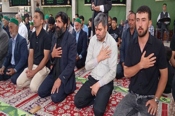 اقامه نماز جمعه در اول ماه محرم در مسجد جامع شهر بار 