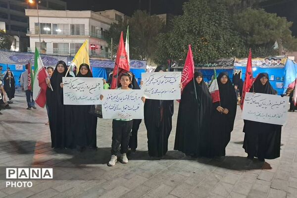 حضور دانش‌آموزان دبیرستان اسلامی تزکیه ناحیه دو شهرری در تجمعات شبانه 