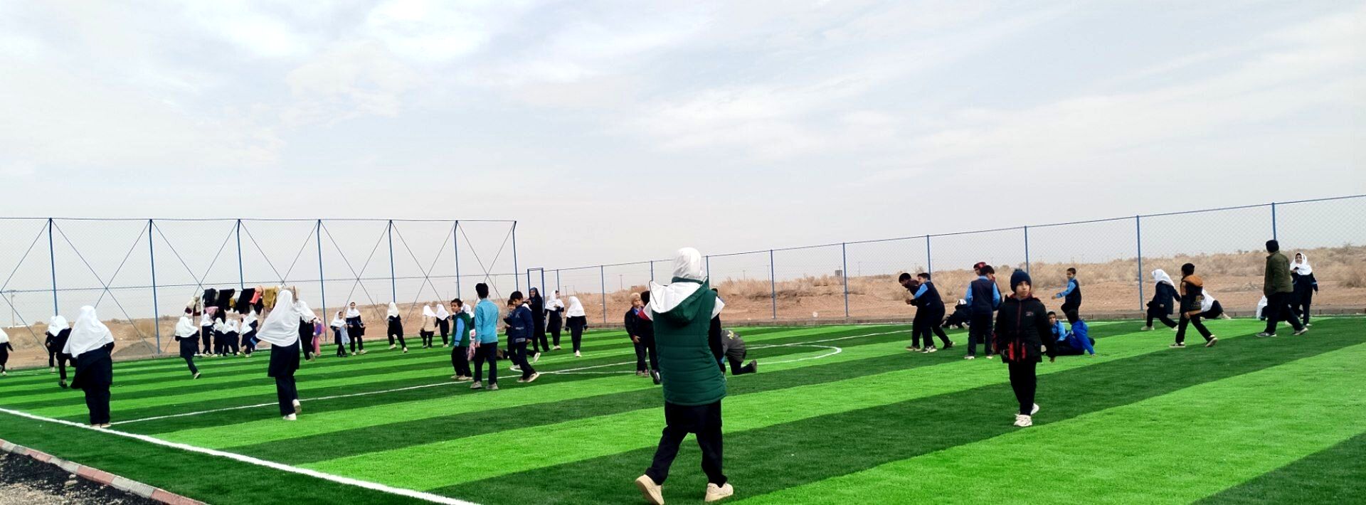 افتتاحیه چمن مصنوعی زمین فوتبال در شهرستان مه ولات
