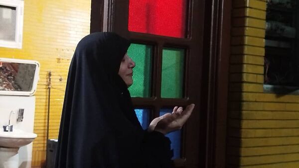 اعتکاف دانش‌آموزان دختر در مسجد امام حسین (ع) تبریز
