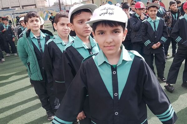 همایش یاوران انقلاب در دبستان شاهد شهید قدوسی ناحیه دو شهرری 