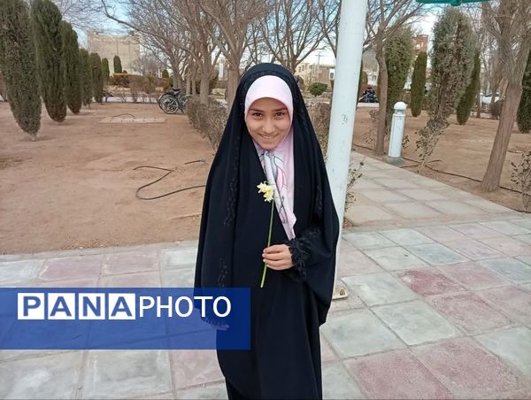 دعای ندبه باشکوه در آستانه میلاد حضرت مهدی(عج) در میدان حج یزد