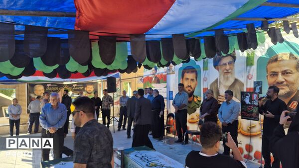 حضور پرشور مردم فارسان در گلزار شهدا؛ تجدید میثاق با آرمان‌های ایثار و شهادت