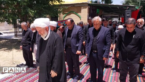 تجلی پیوند مسئولان و مردم اسدآباد در سوگ سیدالشهدا (ع)
