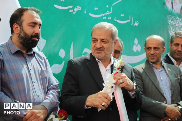 جشن شکوفه ها با حضور وزیر آموزش و پرورش 