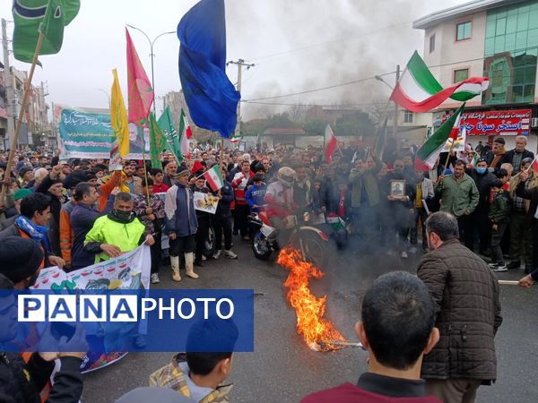 خروش حماسی مردم کردکوی در آیینه‌ شکوه ۲۲ بهمن