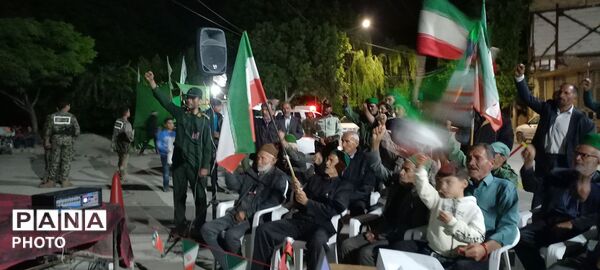 شکوه بصیرت  مردم ولایت مدار شهر بار برای دفاع از وطن 