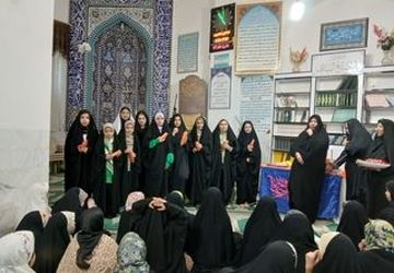 حال‌وهوای معنوی اعتکاف دانش آموزی در مسجد فاطمه الزهرا ابرکوه