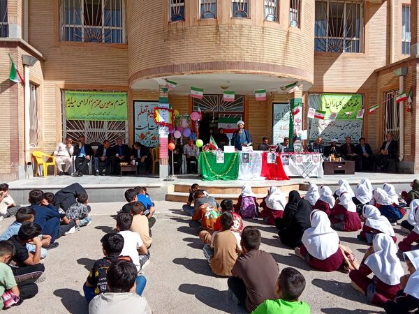  آغاز سال تحصیلی با جشنی به وسعت امید در کوهنانی